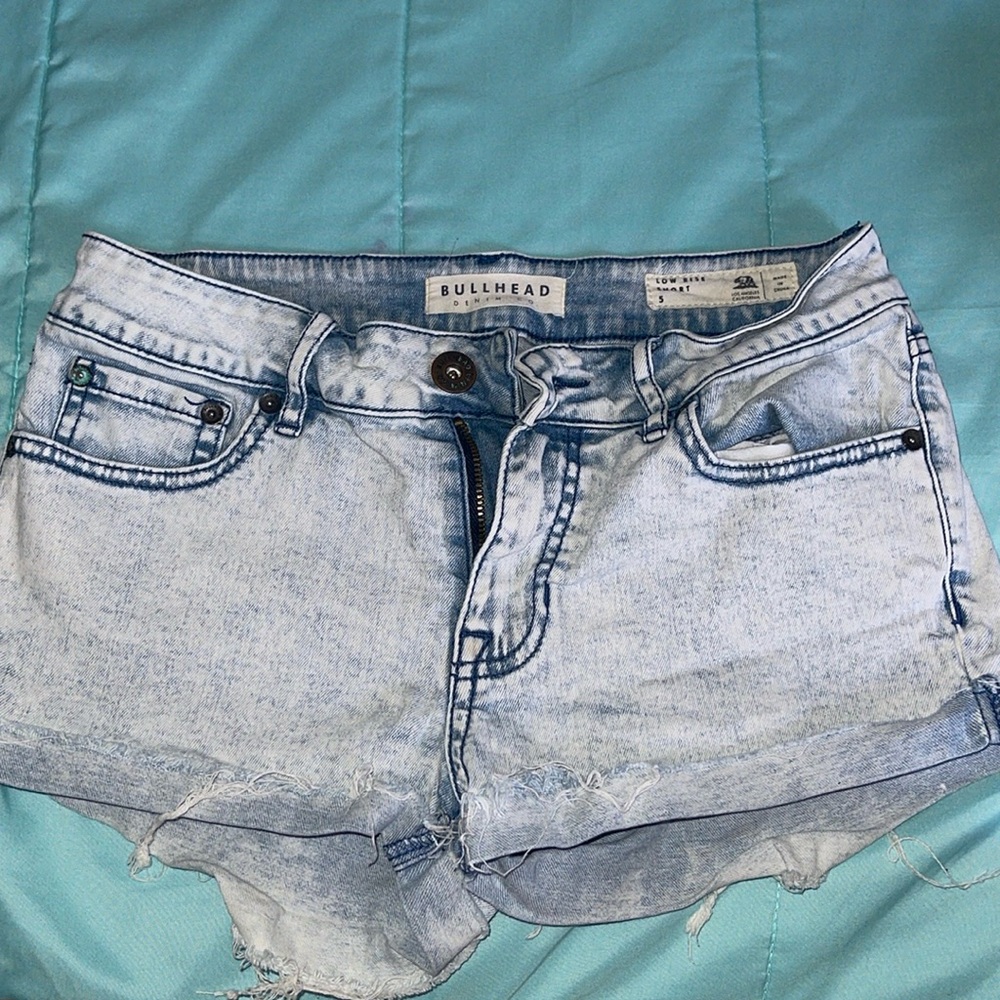 Bullhead shorts size 5
